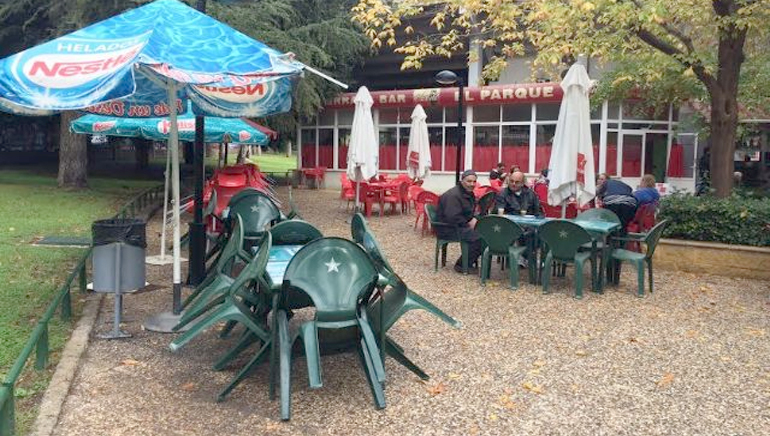El bar-cafetera del Parque Municipal permanece cerrado a falta de ms trmites burocrticos